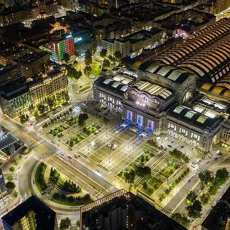 - Stazione Appartamento Milano